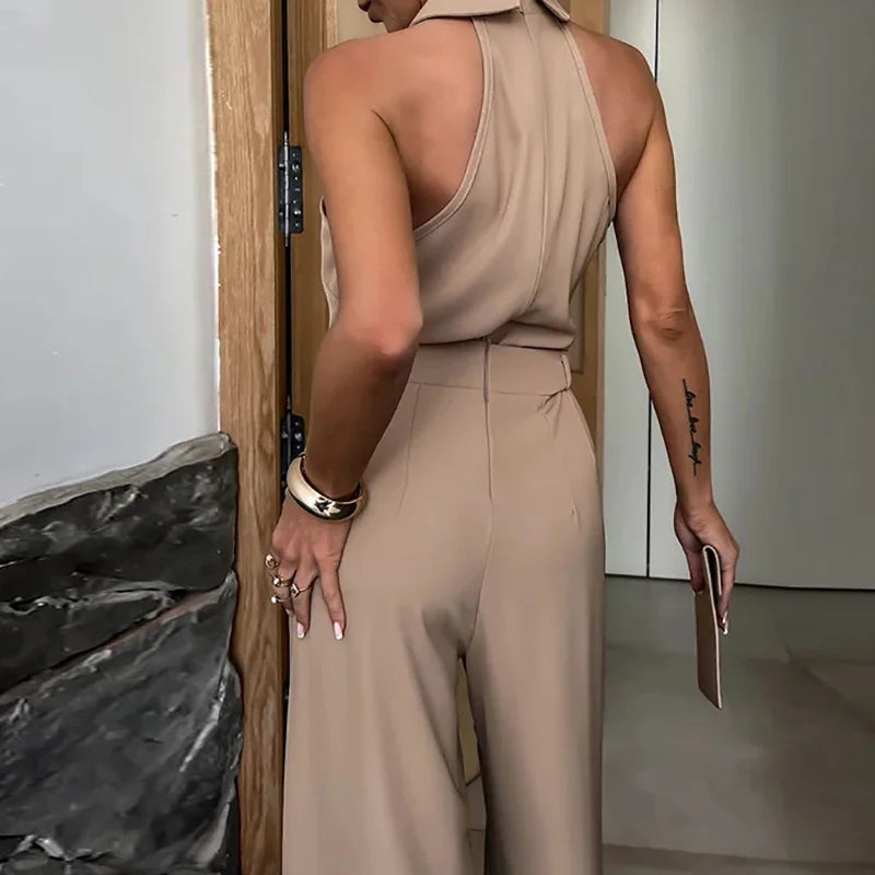 Macacão Blanc Noir™ em Tecido Acetinado com Cintura Marcada e Pantalona Longa / Moderno, Atemporal e Poderoso!