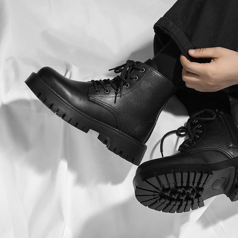 Coturno Masculino Estilo britânico - Shelby / Desperte Seu Estilo Com Nosso Novo Coturno Inglês!!!