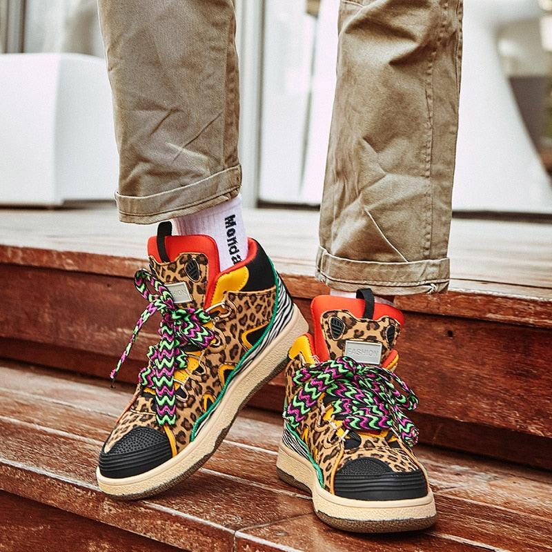 Tênis Unissex de Grife Cano Alto - Leopard Print / Domine as Ruas com Estilo Selvagem!