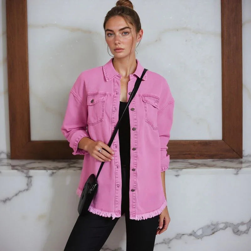 Jaqueta Jeans Dakota™ em Denim Premium e Barra Desfiada / Estilo Atemporal com Toque Urbano e Despojado!