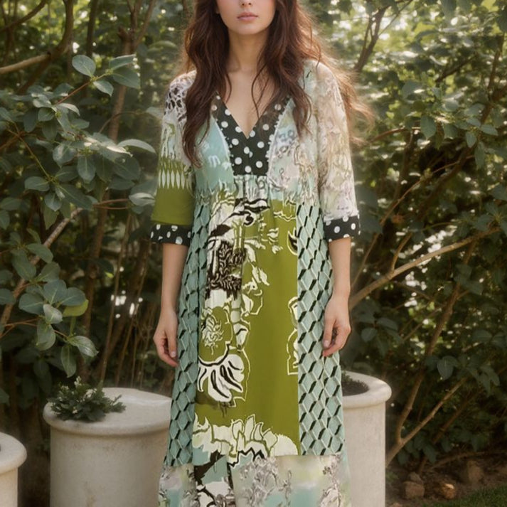 Vestido Palermo™ em Malha Acetinada com Estampa Floral Abstrata / Brilho, Charme e Exclusividade em Uma Só Peça!