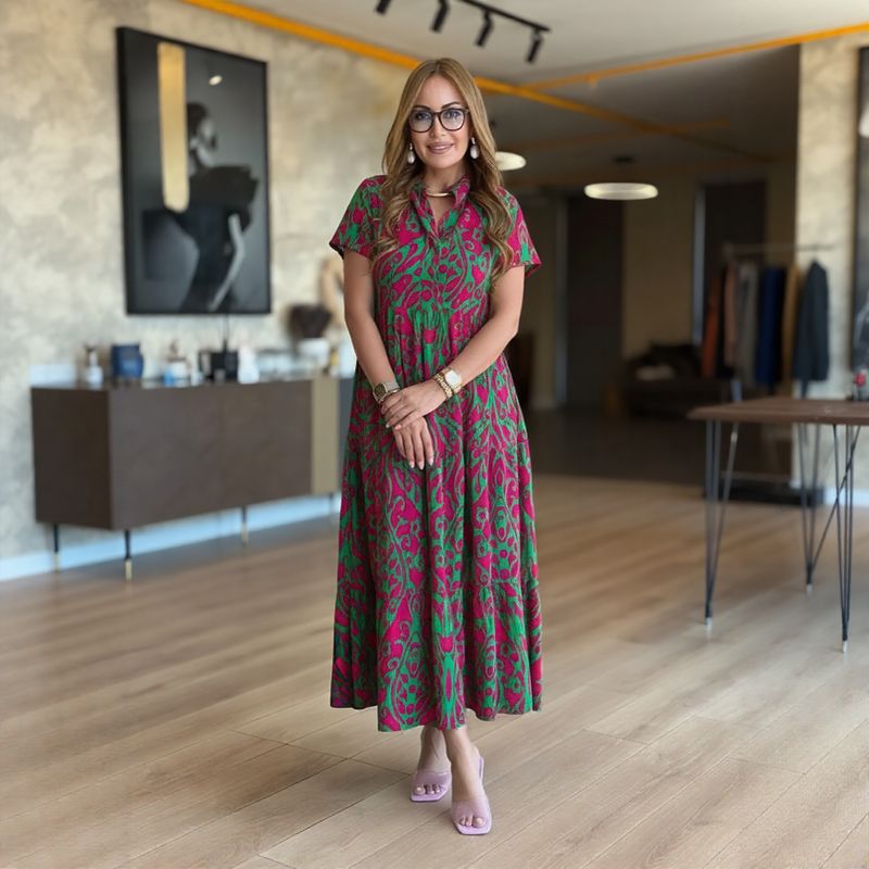 Vestido Lily™ em Viscose Leve com Gola Mandarin / Um clássico moderno para quem vive com autenticidade!