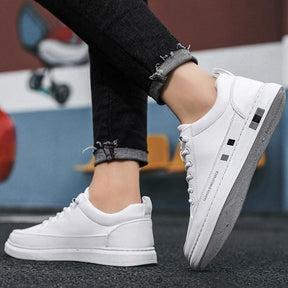 Tênis Casual Cupertino em Couro PU / Estilo, Modernidade e Conforto para Todas Ocasiões!