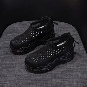 Tênis Plataforma PureWave™ em Camurça Respirável com Solado Tratorado / Um Visual Moderno para Te Levar Mais Longe!