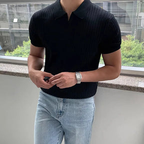 [COMPRE 1, LEVE 2] Polo Ventura™ em Malha Italiana Leve com Gola Minimalista/ Confortável, Sofisticada e Impossível de Ignorar!