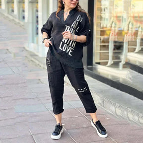 Conjunto Vogue Street™ em Linho de Algodão com Estampa Metalizada e Calça Cargo Bordada / O Equilíbrio Perfeito Entre Conforto e Estilo Contemporâneo!