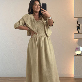 Conjunto Anelise™ com Jaqueta Cropped e Vestido Minimalista / O Básico bem Feito que Exala Bom Gosto!