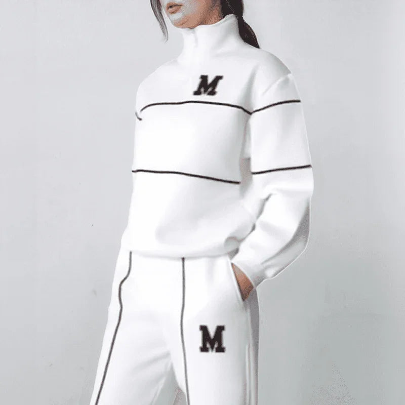 Conjunto Erin™ em Moletinho Ultra Macio e Modelagem Confort / Elegância Minimalista para Seus Dias Mais Tranquilos!