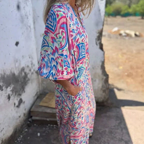 Vestido CapriArte™ em Malha de Viscose com Visual Artístico / Viva Seus Dias com Cor e Liberdade!