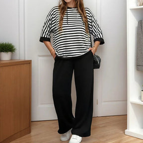 Conjunto Marine™ de Blusa Listrada e Calça Solta em Moletom com Toque Sedoso / O Look que Une Elegância, Conforto e Estilo Urbano!