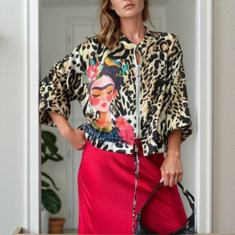 Jaqueta Panthera Luxe™ Estilo Bomber e Estampa Animal Print / Atitude Selvagem e Estilo Sofisticado em Uma Só Peça!