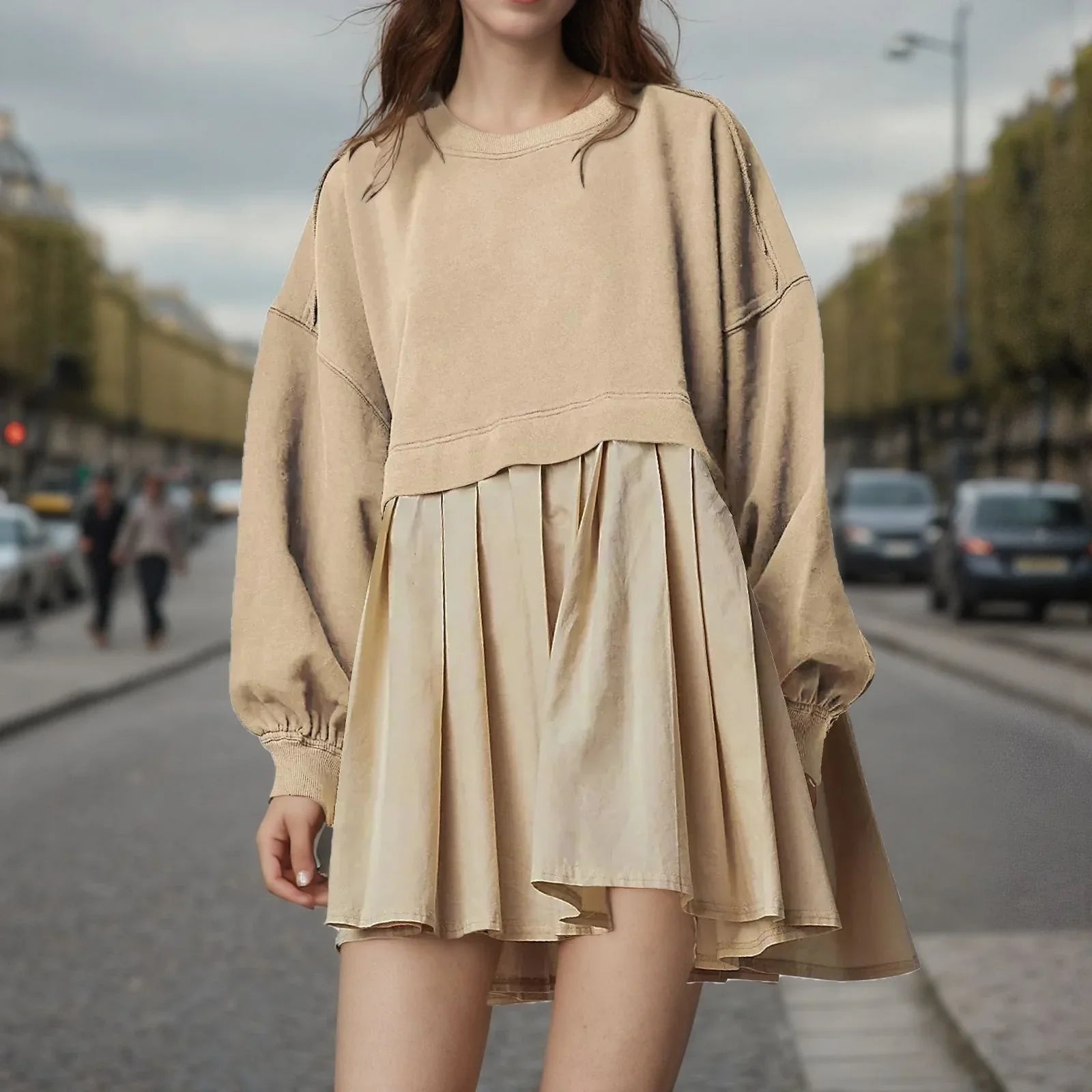 Vestido Fioreli™ com Saia Plissada e Mangas Longas Soltinhas / Conforto Despojado com Toque Feminino!