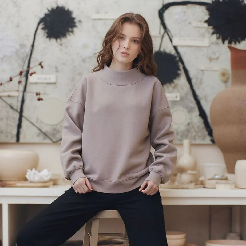 Moletom Aurora™ em Malha Premium com Gola Alta Estruturada / Conforto Minimalista com Toque de Sofisticação!