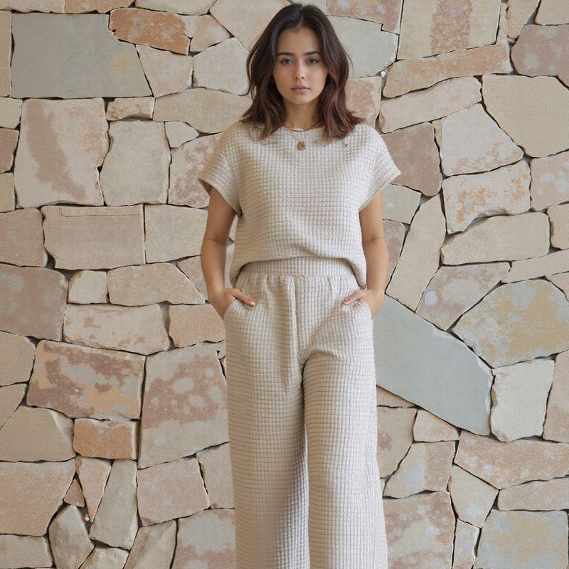 Conjunto de Blusa e Calça Novara™ com Tecido Texturizado e Design Moderno Versátil