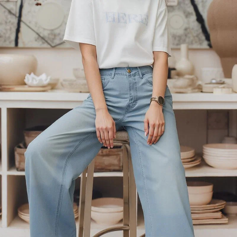 Calça Jeans Meghan™ com Modelagem Relax Premium / A Mais Soltinha, Leve e Versátil que Você Vai Vestir!