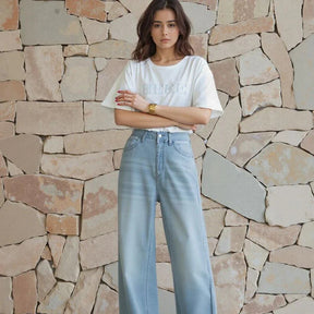 Calça Jeans Meghan™ com Modelagem Relax Premium / A Mais Soltinha, Leve e Versátil que Você Vai Vestir!