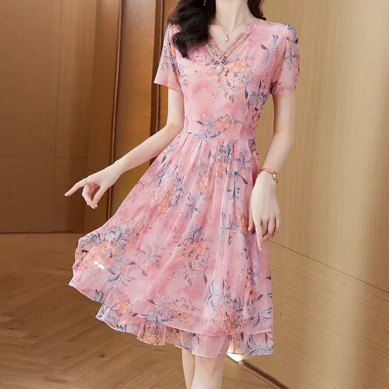 Vestido Bellevoile™ em Popelina Floral com Movimento Leve / A Delicadeza Rara que Brilha em Qualquer Estação!