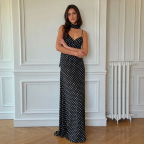 Vestido Isaura™ com Top Lenço e Saia Longa Fluida / Elegância Clássica com Toque de Sensualidade Contemporânea!