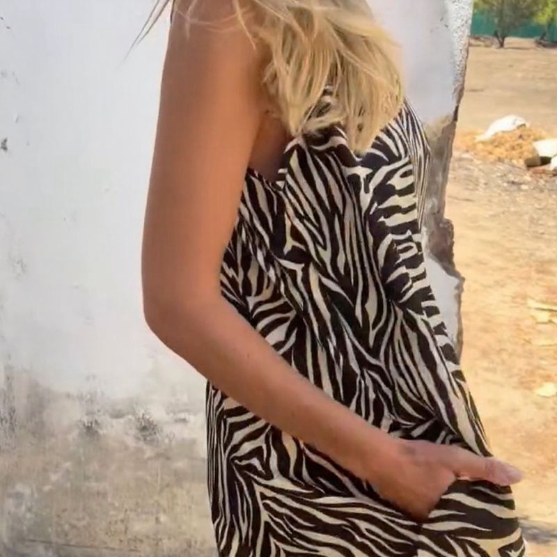 Vestido Zaya™ em Viscose Fria com Alças Delicadas Ajustáveis / Leveza absoluta com caimento confortável e elegante!