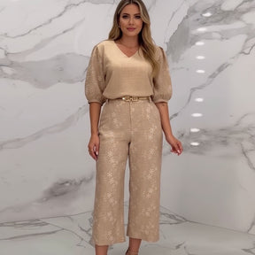 Conjunto Gaia™ em Linho Misto Floral com Toque Artesanal / O Luxo do Simples Feito com Arte!