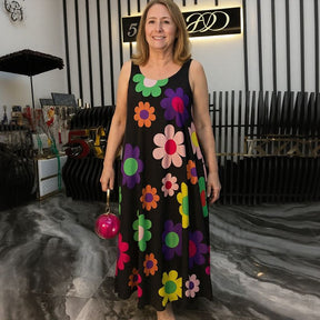 Vestido Flora™ com Estampa Floral Vibrante / Para Mulheres que Exalam Energia e Charme!