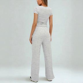 Conjunto Amália™ em Malha Premium de Algodão Misto / O Aconchego Chic Perfeito para Viagens, Passeios e Momentos de Bem-Estar!