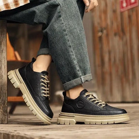 Tênis Heritage™ com Tecnologia Aeroblade e Solado Robusto / O Legado do Couro Premium e Tradição Artesanal!